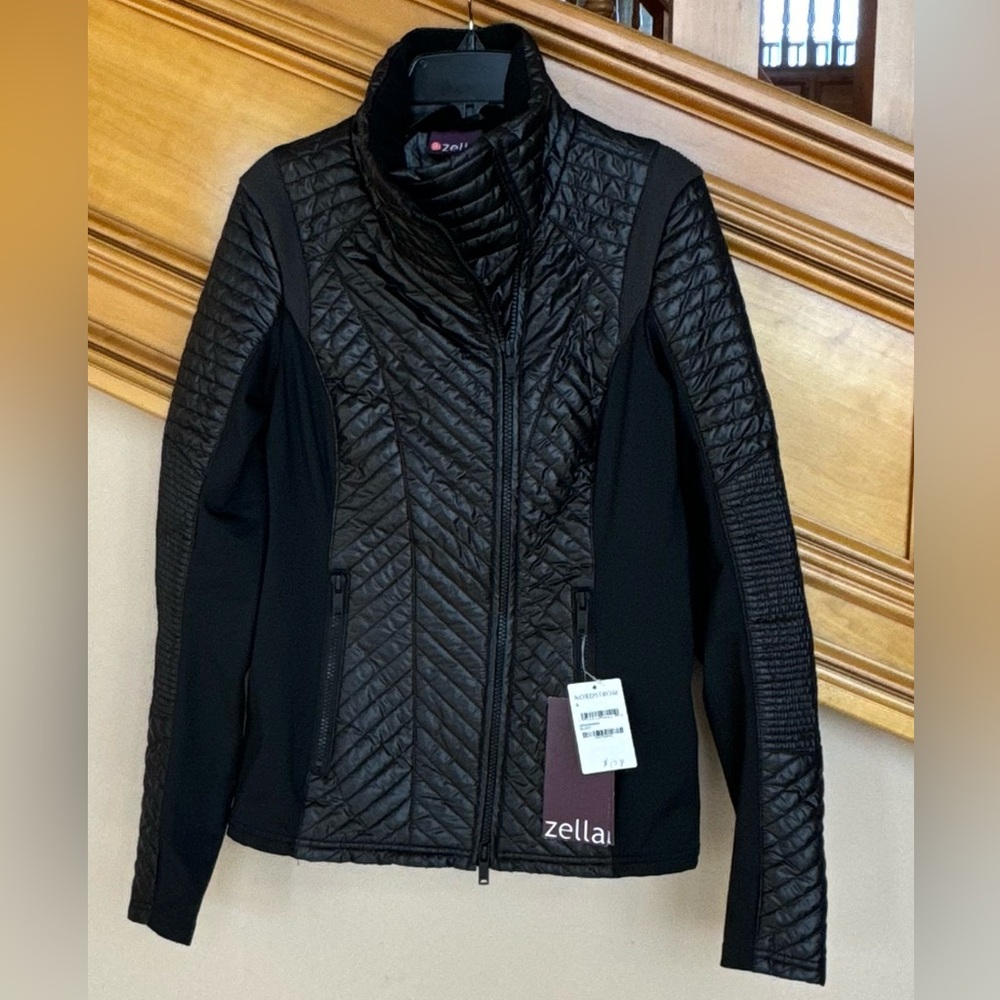 Women’s Black Athletic Puffer Jacket
